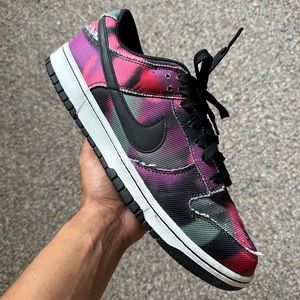 Graffiti Nike Dunks